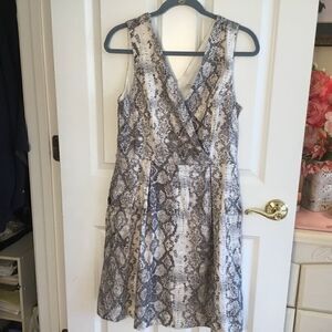 NWT. Julia Jordan Sleeveless Dress Sz 8